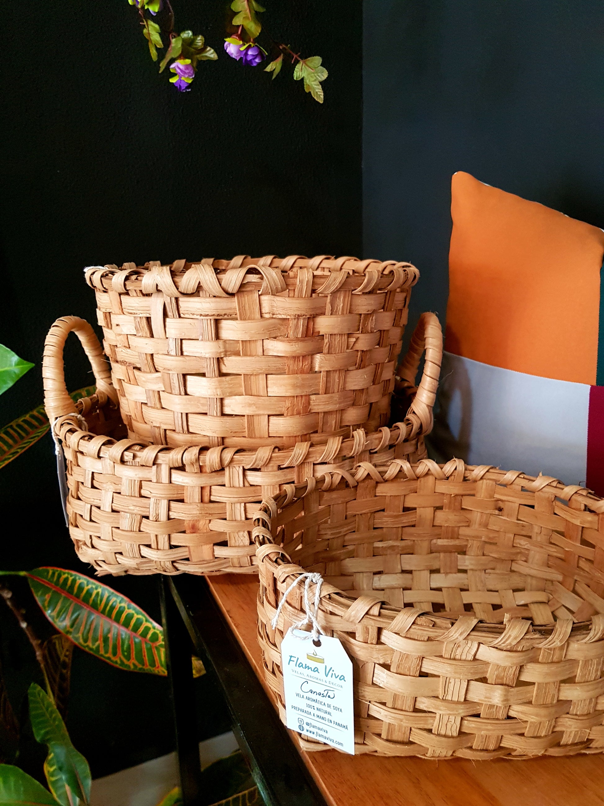 Canasta de Bejuco - Flama Viva - Velas, Aromas & Decor